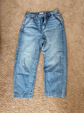 American Eagle Women’s Barrel Light Blue Denim Jeans